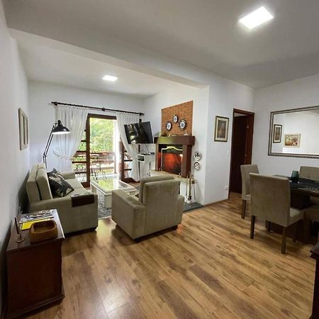 Lindo Apto No Centro Capivari - Condominio Privado Campos do Jordao Bagian luar foto
